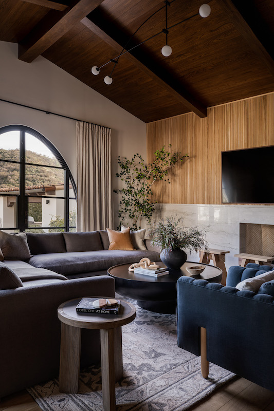 Cozy Neutral Family Room