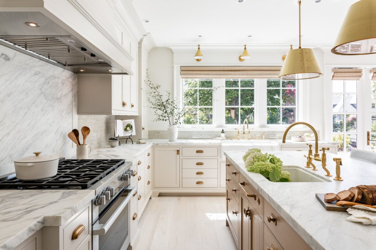 Light and Bright Kitchen