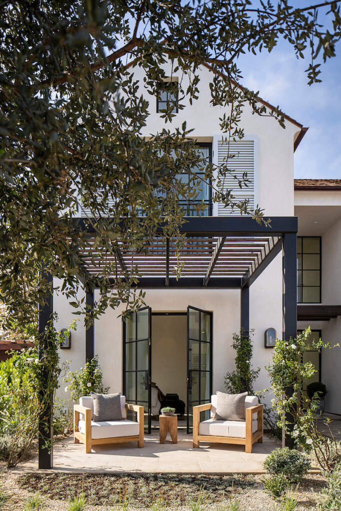 Modern Transitional Patio